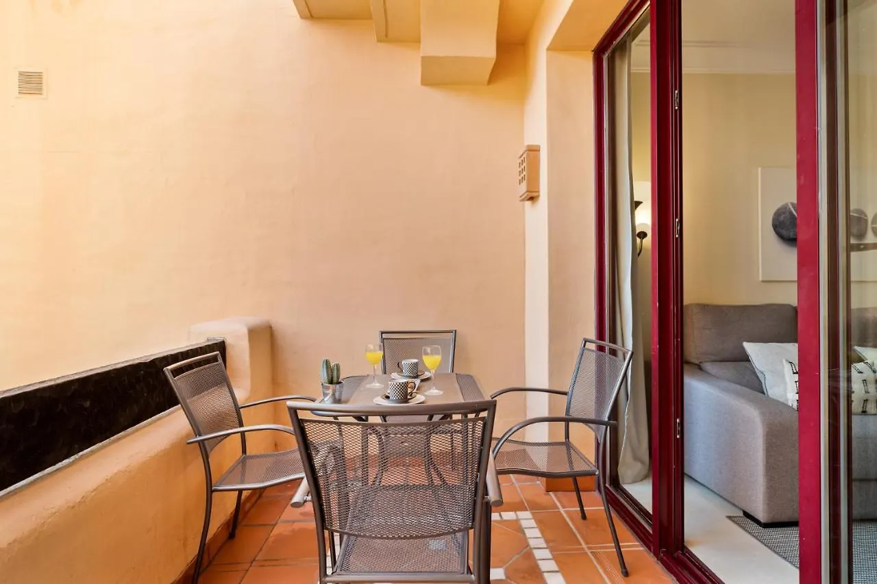Apartamento De 2 Dormitorios En Bahia De Alcantara Marbella 0*,  Spain