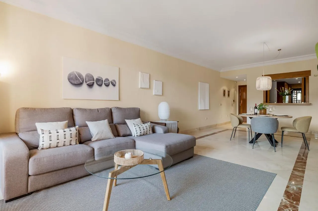 Apartamento De 2 Dormitorios En Bahia De Alcantara Marbella Apartment