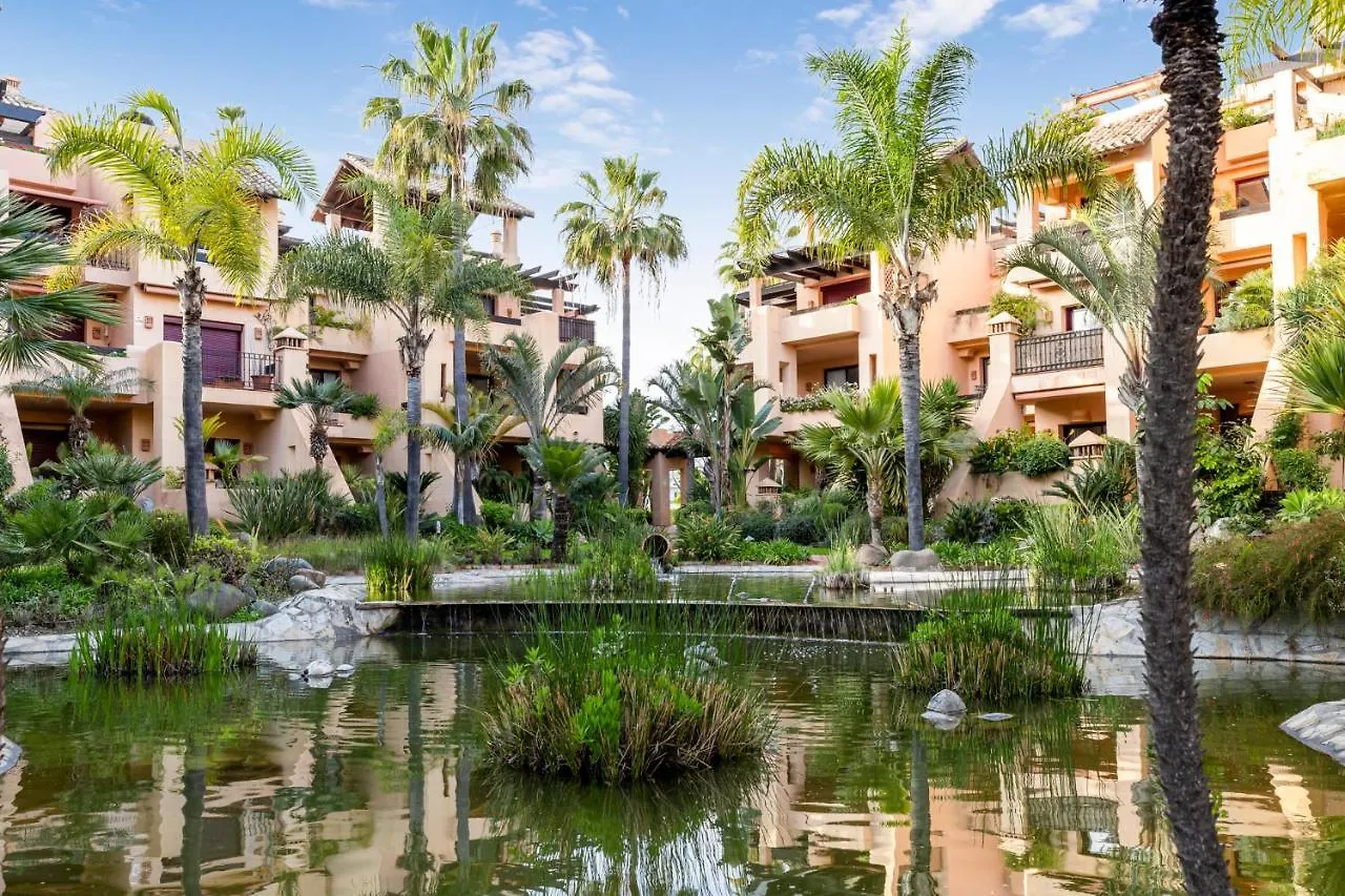 Apartment Apartamento De 2 Dormitorios En Bahia De Alcantara Marbella