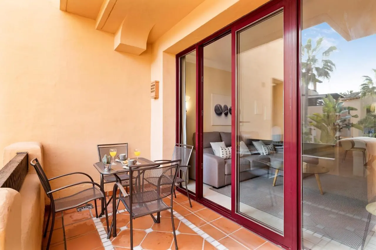Apartment Apartamento De 2 Dormitorios En Bahia De Alcantara Marbella